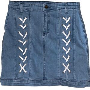 ‎SIMPLEE decorative lace up blue jean skirt Medium